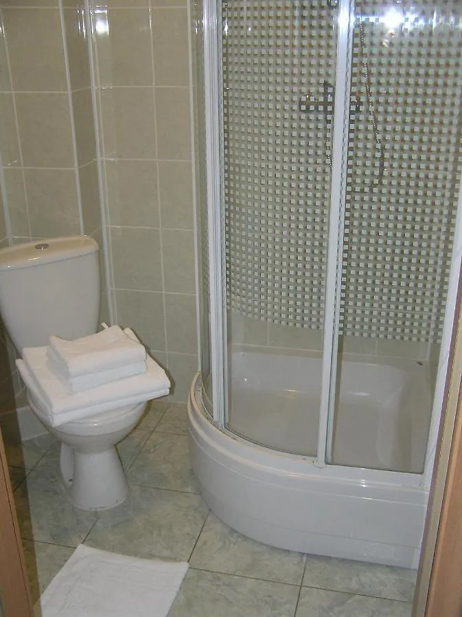 Bed & Breakfast Dom Goscinny Pod Brzozami Poznan